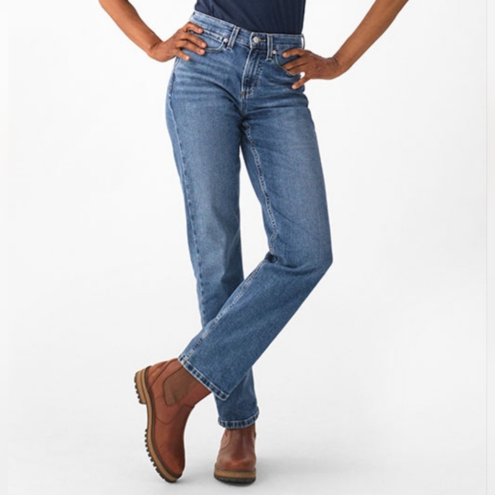 L.L. Bean Women Classic Fit Blue Jeans Timeless Style Size 16 MT